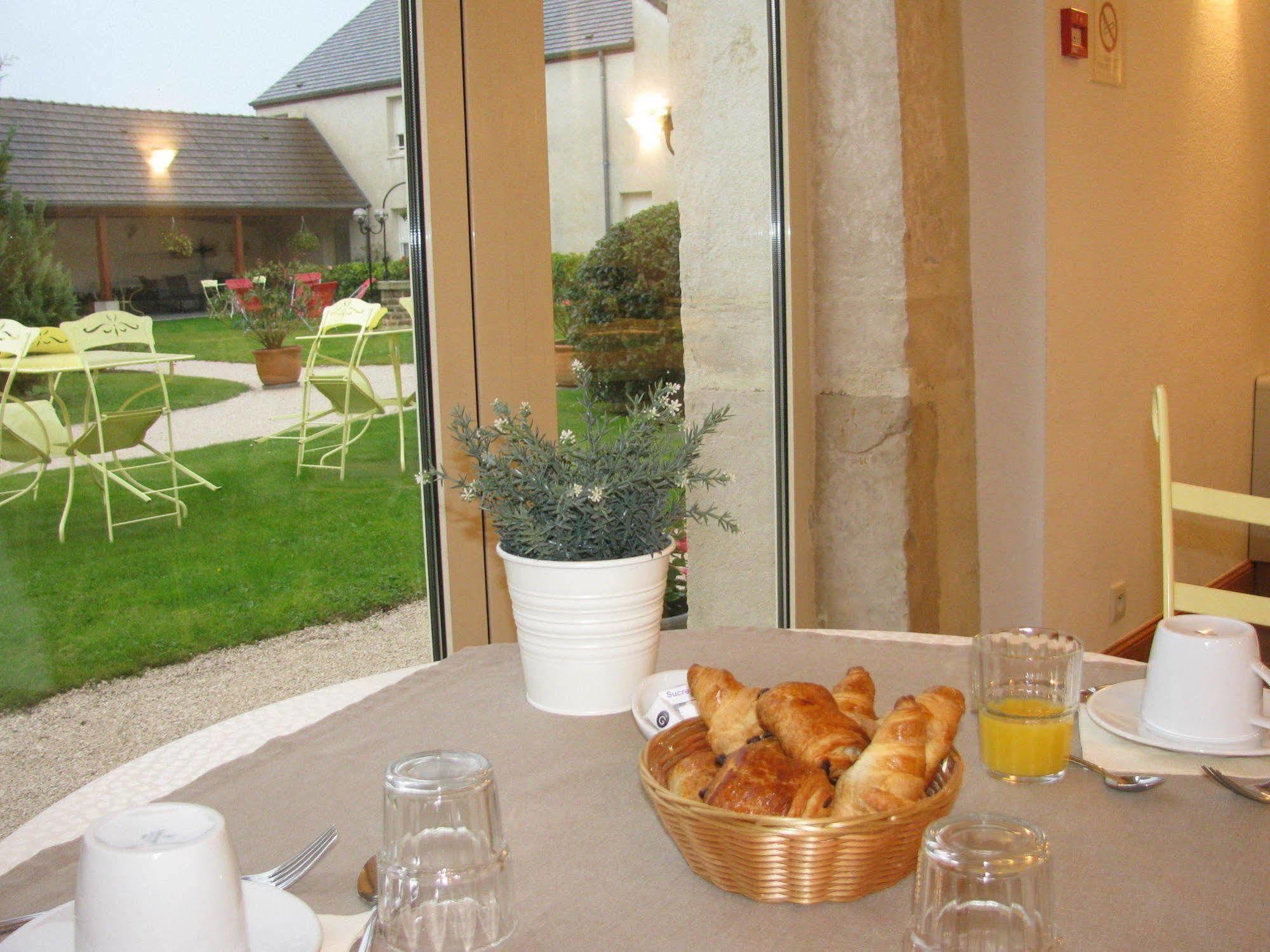 Gilly-lès-Cîteaux Hotel L'Oree Des Vignes מראה חיצוני תמונה